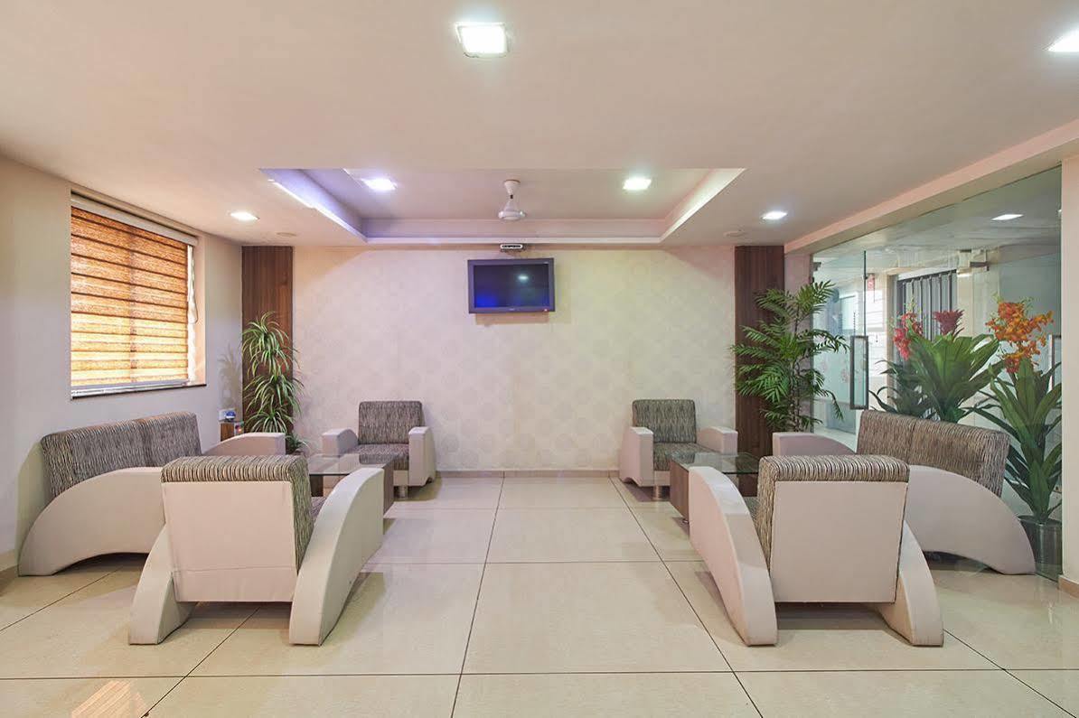 Hotel Classique Райкот Екстериор снимка